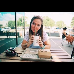 Meet your Posher, Rachel